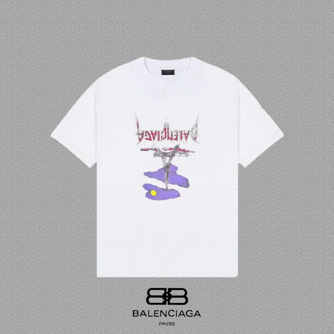 P80✨🔥 BALENCIAGA Paris lettering printed short-sleeved T-shirt. Custom-woven and dyed 300 grams of combed cotton heavyweight fabric. Zero color difference in threads. Perfect details. Different from the current currency version. Welcome to compare. Same Style for men and women. Must-sell in the picture above. Color: White Black Size: 1 2 3 4